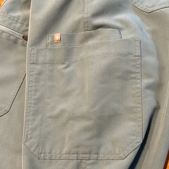 Figs Yola Hydrogreen S/T Scrub Pants - Picture 7 of 12